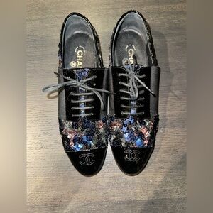 CHANEL Black and Blue Sequin Lace-Up Oxfords